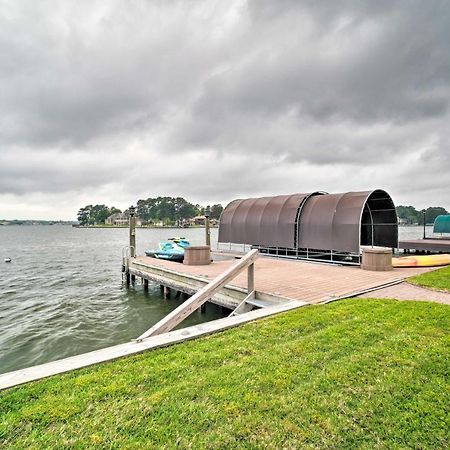 Lavish Lakefront House With Pool Table And Patio! Villa Montgomery Exterior foto